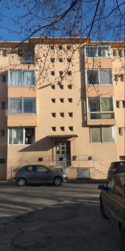 Appartement Aux Alyscamps 2, Climatisation, Wifi, Parking Arles Bagian luar foto