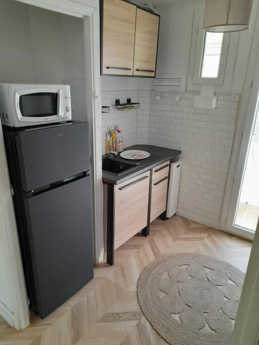 Appartement Aux Alyscamps 2, Climatisation, Wifi, Parking Arles Bagian luar foto